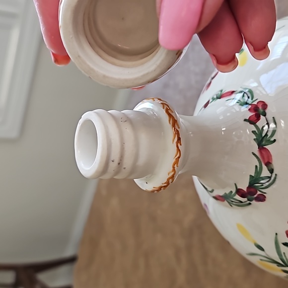 Vintage hand painted Ceramic Liquor/wine decanter Portugal - Picture 3 of 7